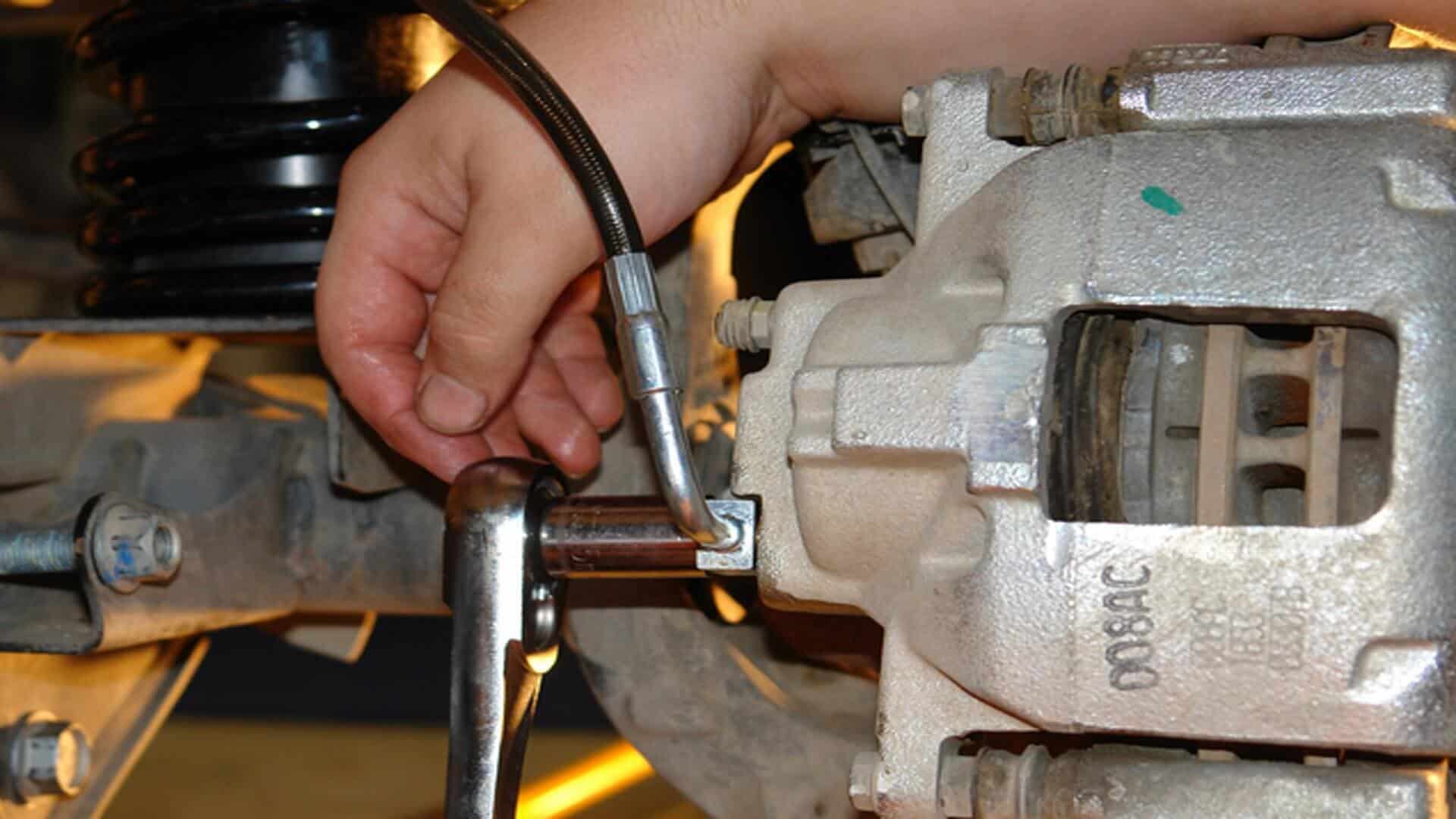 Symptoms of a bad or failing brake line - G&G Auto Repair