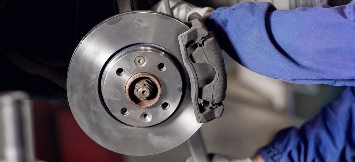 how long does it take to change brakes and rotors