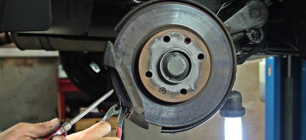 How much does it cost to replace brakes in Toronto