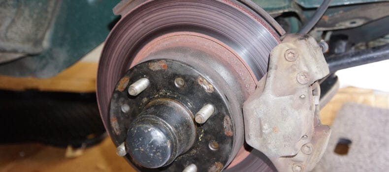 Complete Guide to Seized/Sticking Brake Calipers: How to tell and what to do