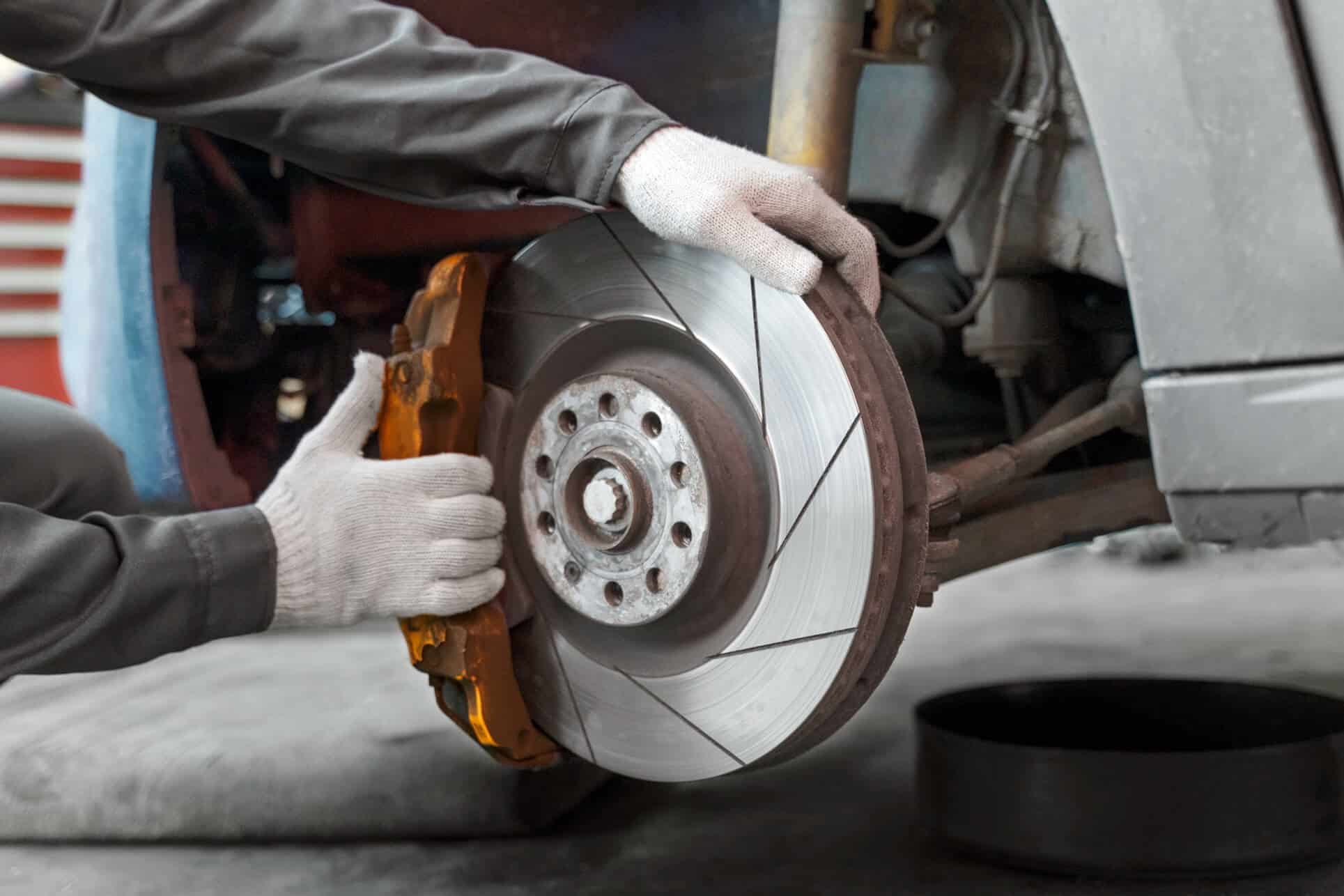 When to Call a Mobile Mechanic for Your Brake Calipers