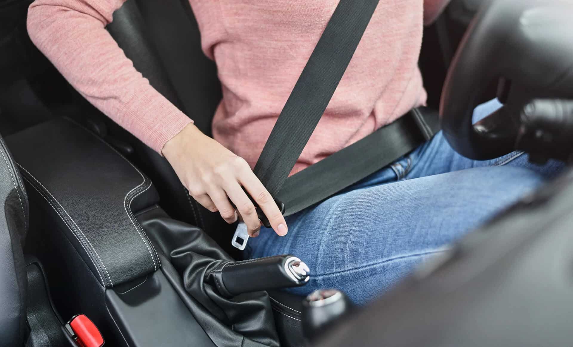 Seat Belt Warning Light Service and Guide: What is it and What to Do ...