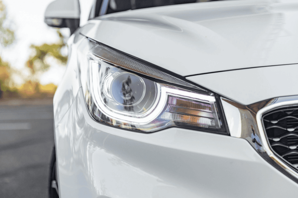 Daytime Running Lights On Service and Guide: What is it and what to do?