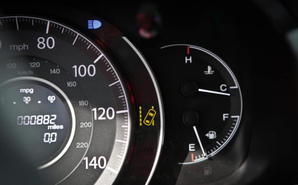 Lane Departure Warning Light Service and Guide: What Is It and What to Do?