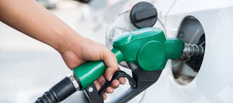 Low-Fuel Warning Light Service and Guide: What is it and what to do?
