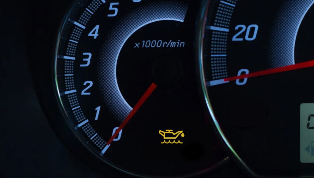 Oil Change Reminder Warning Light Service and Guide: What is it and what to do?